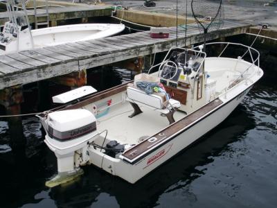 Boston Whaler - 1988 Outrage 18'