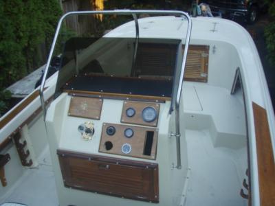 Boston Whaler - Console Installed